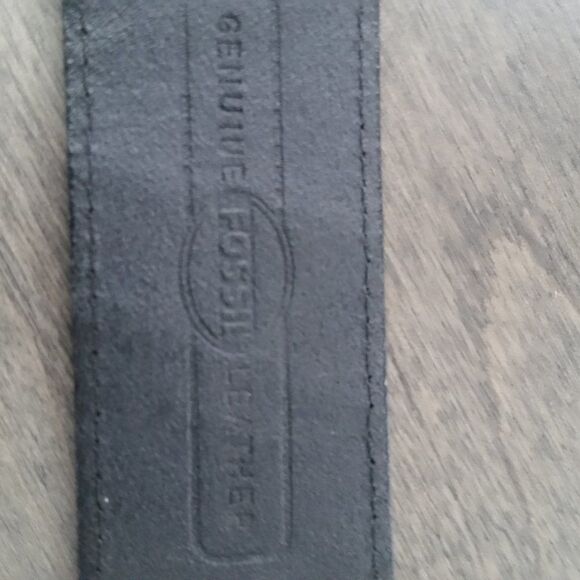 Fossil genuine leather belt - Picture 3 of 3